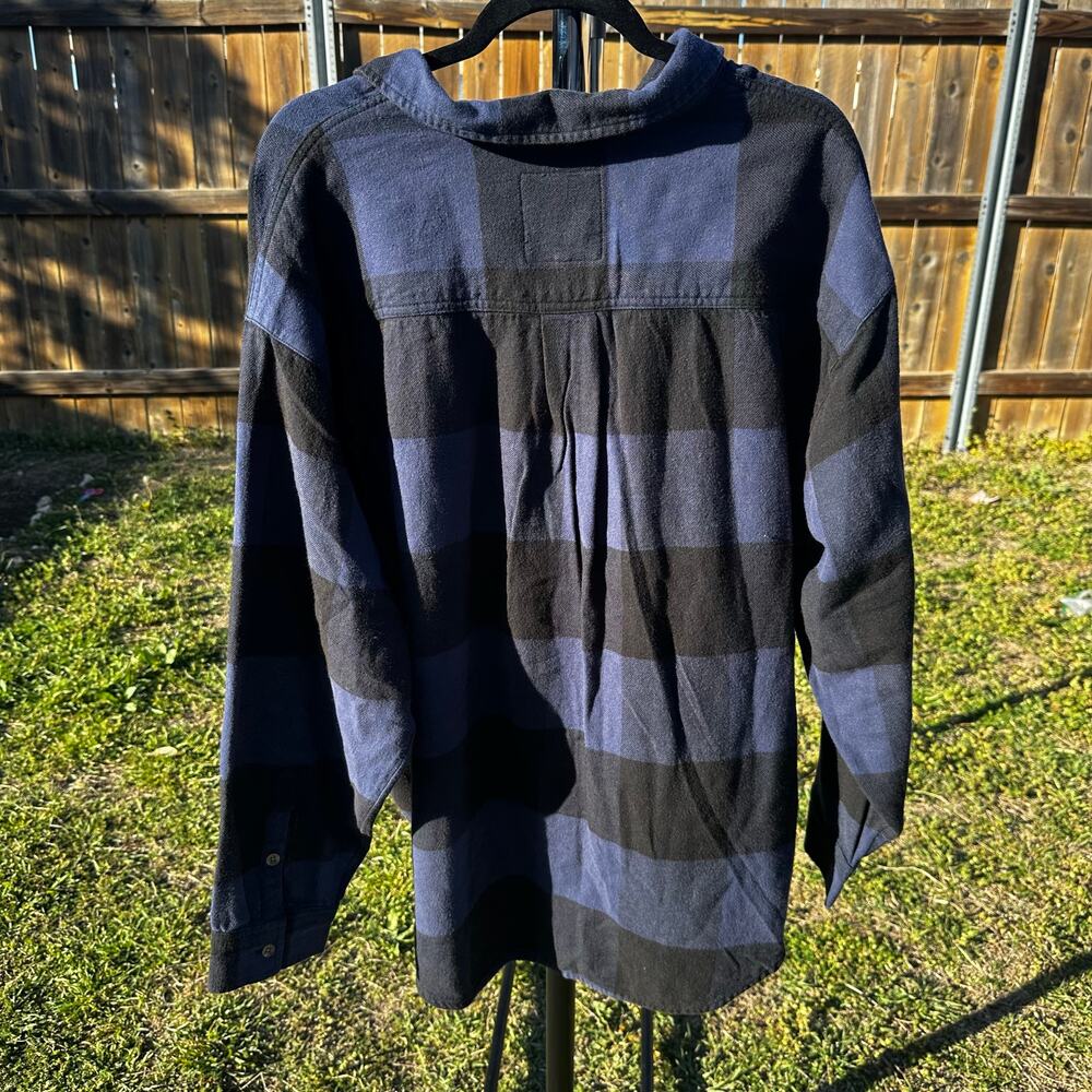 Aerie Women's Navy Blue Plaid Cotton Flannel Button Down Shirts Size Small NWT - Picture 2 of 2